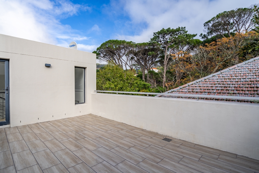 3 Bedroom Property for Sale in Oranjezicht Western Cape